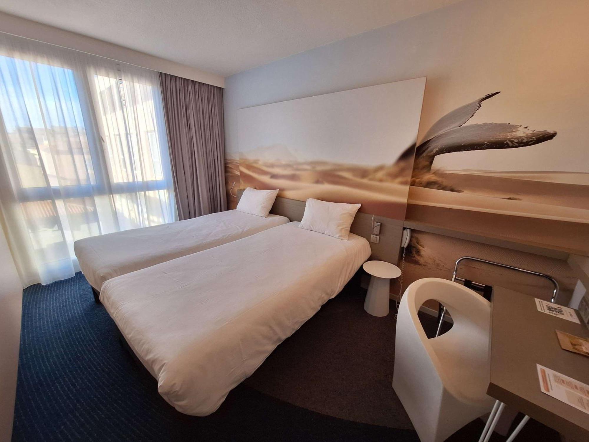 Ibis Styles Toulon Centre Port Hotel Exterior photo